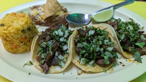 Trompitoz Taqueria photo 6